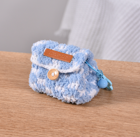 Knitted Headphone Bag